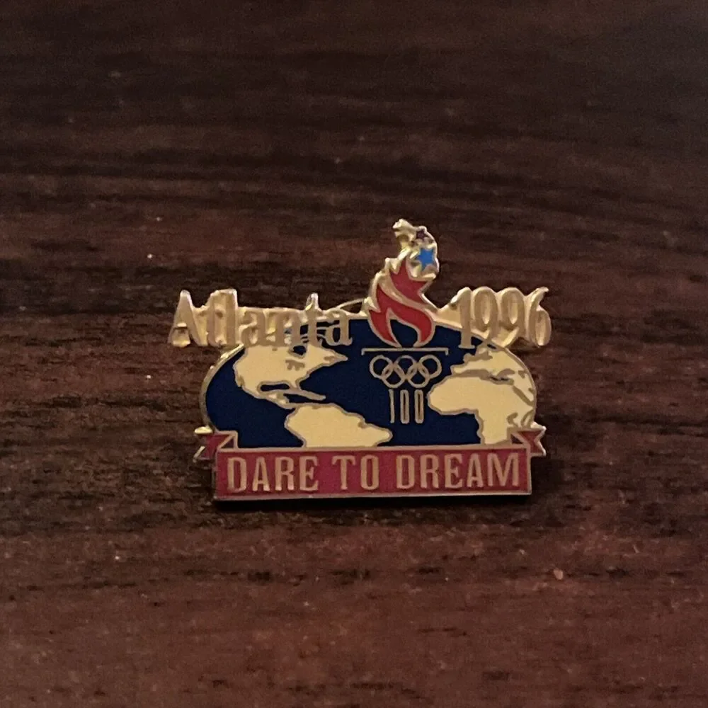 1996 Atlanta‎ Olympics World Globe Dare To Dream Lapel Hat Pin